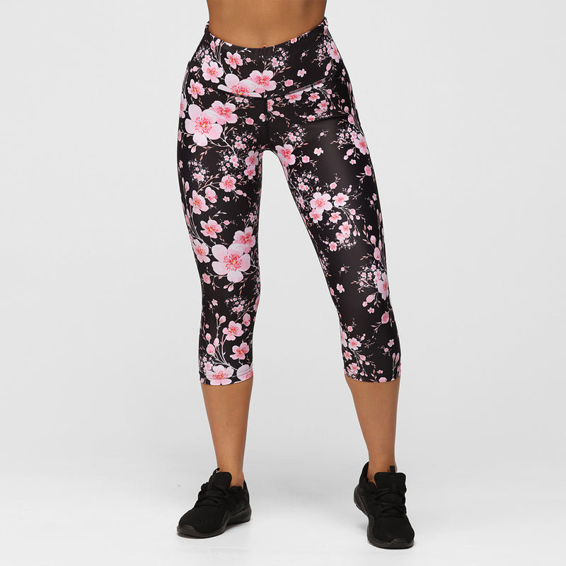 Blossom Noir Capri