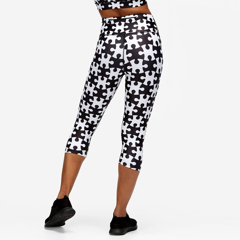 Monochrome Jigsaw Capri