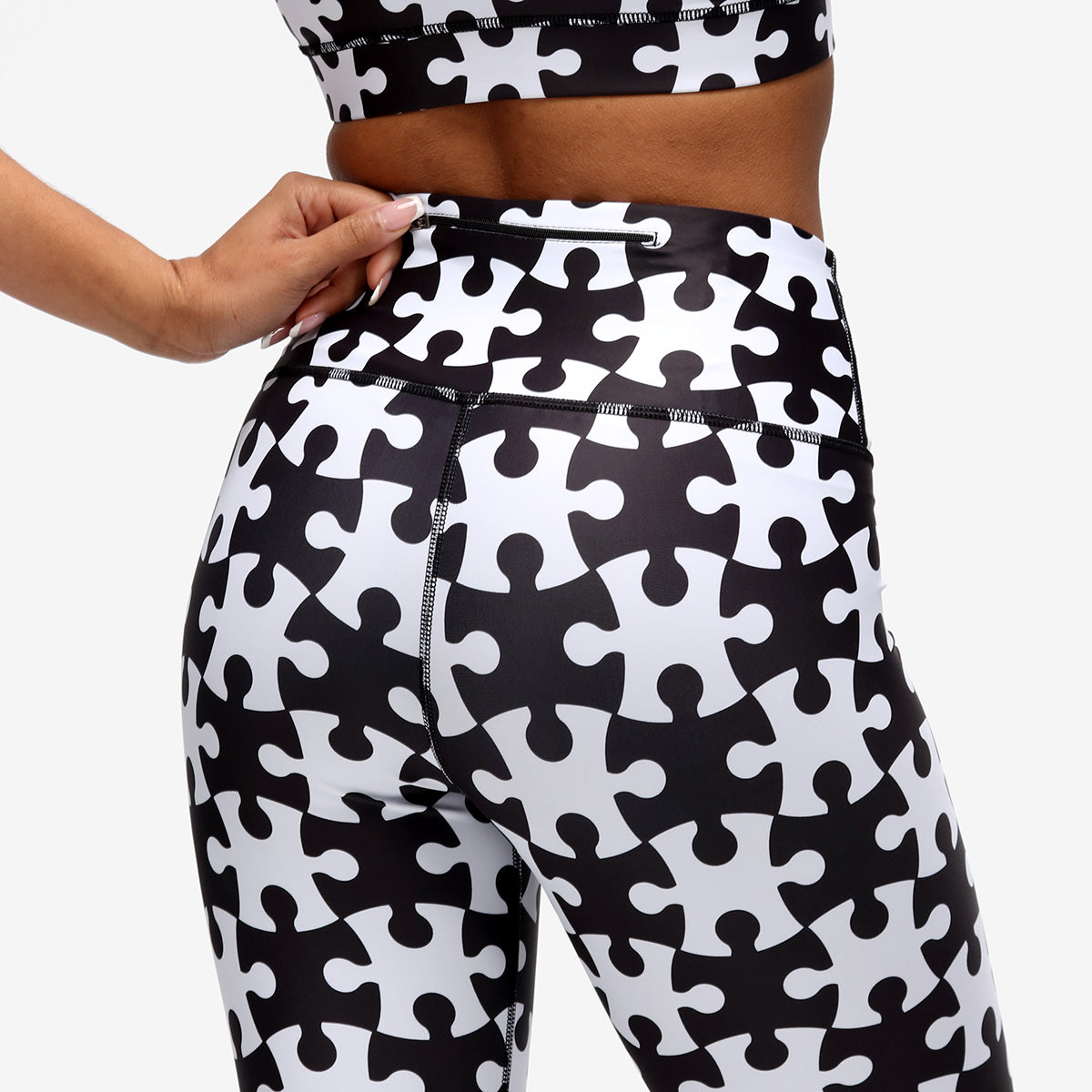 Monochrome Jigsaw Leggings