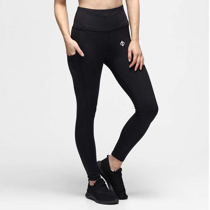 Champion Women's Novelty Training Loose fit Yoga Capri Pant, Black, XL
